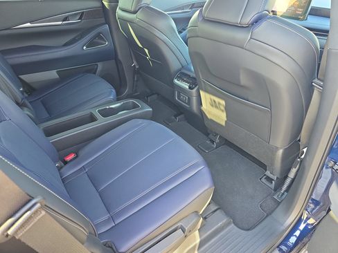 Certified 2026 INFINITI QX60 Sport AWD/4WD image 11