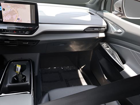 Certified 2023 Volkswagen ID.4 Pro S AWD/4WD image 18