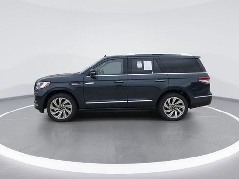 Used 2024 Lincoln Navigator Reserve AWD/4WD image 5