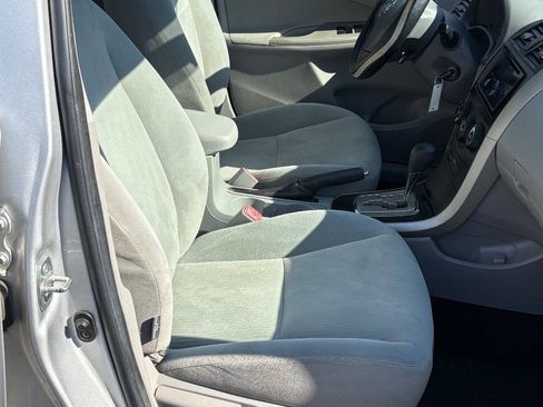 Used 2010 Toyota Corolla LE image 28