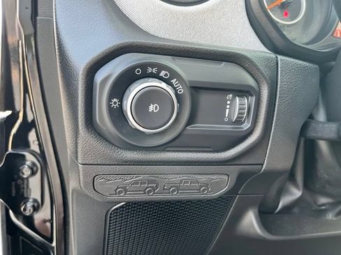 Used 2024 Jeep Wrangler Sport AWD/4WD image 26