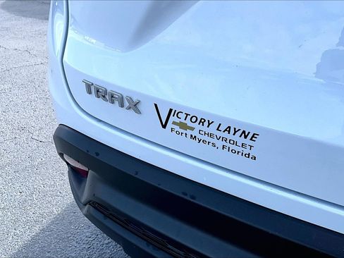 Certified 2024 Chevrolet Trax LS FWD image 5