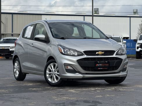 Used 2020 Chevrolet Spark LT image 3