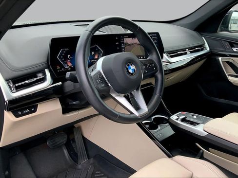 Used 2025 BMW X1 xDrive28i w/ Convenience Package AWD/4WD image 17