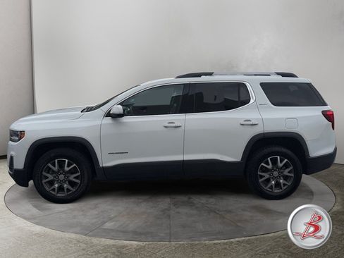 Used 2023 GMC Acadia SLT AWD/4WD image 4