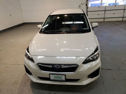 Used 2017 Subaru Impreza 2.0i Premium image 8