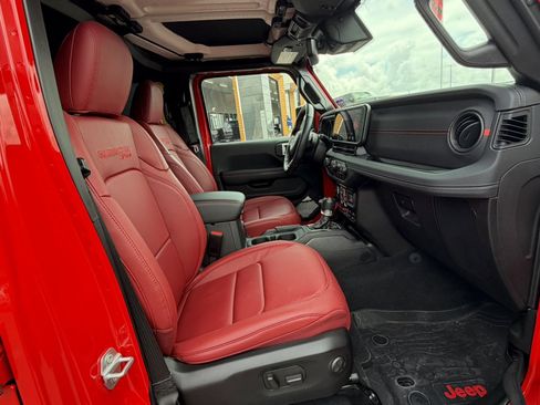 Used 2024 Jeep Wrangler Unlimited Rubicon 392 AWD/4WD image 27