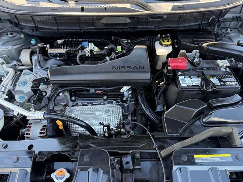 Used 2018 Nissan Rogue S FWD image 38