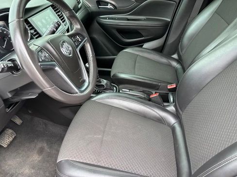 Used 2020 Buick Encore Preferred AWD/4WD image 9