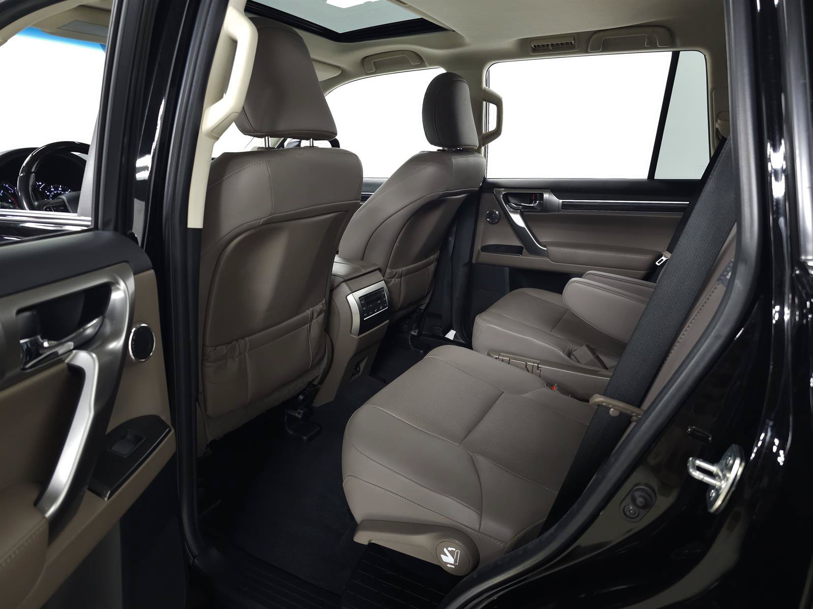 Certified 2023 Lexus GX 460 Premium w/ Accessory Package AWD/4WD image 33