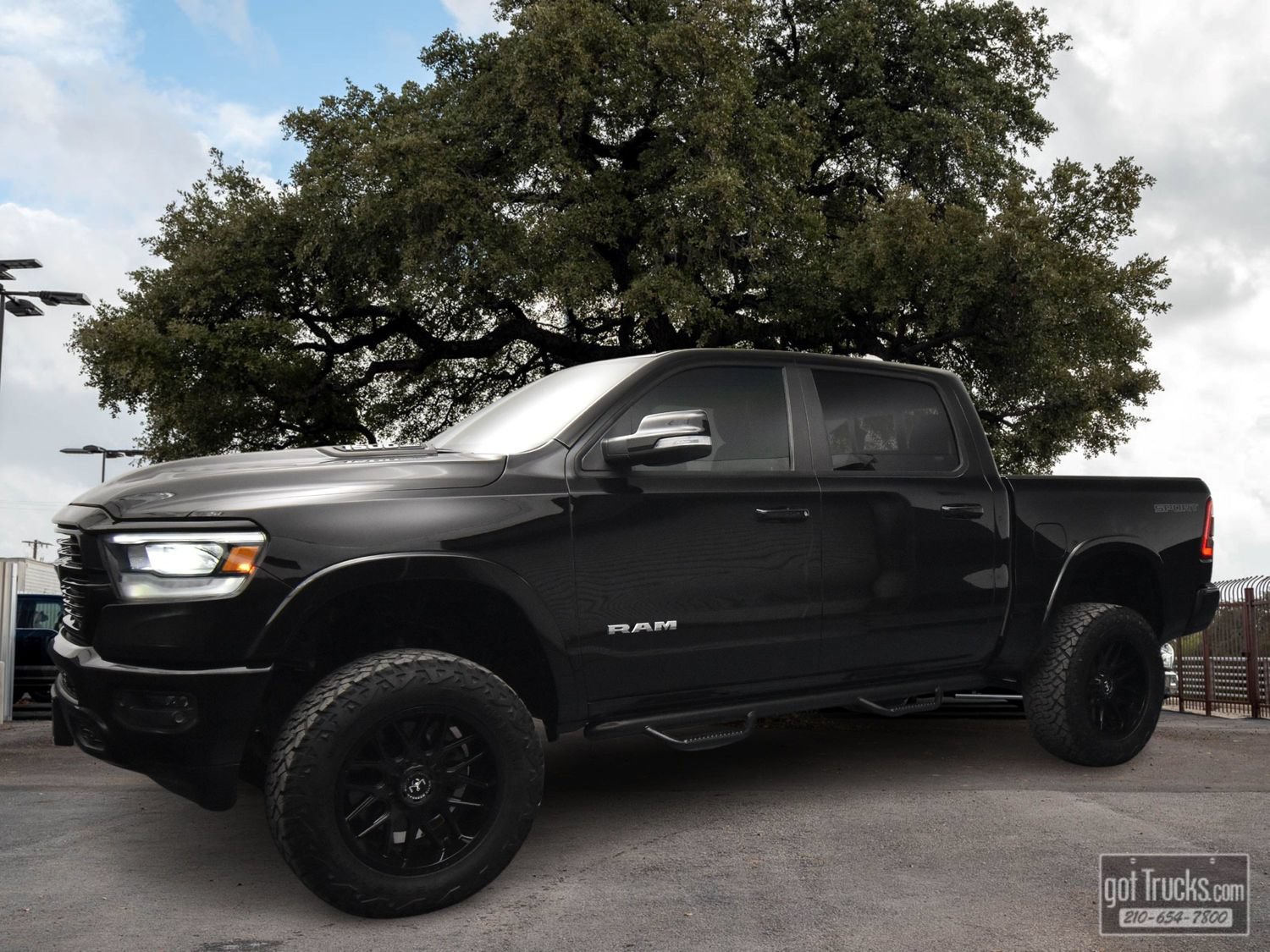 Used 2020 RAM 1500 Laramie w/ Sport Appearance Package AWD/4WD image 1