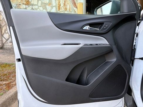 Used 2022 Chevrolet Equinox LS w/ LPO, Floor Liner Package image 16