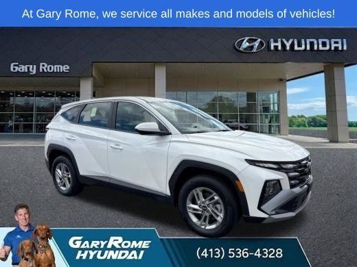 Certified 2025 Hyundai Tucson SE AWD/4WD image 2
