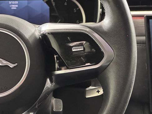 Used 2023 Jaguar F-PACE S image 17