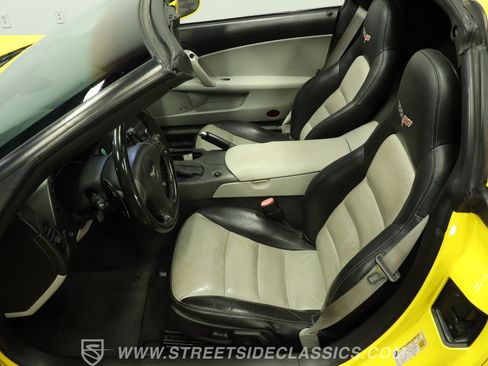 Used 2007 Chevrolet Corvette Coupe RWD image 35