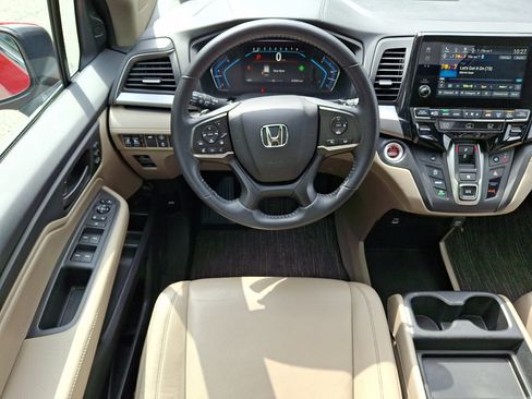 Used 2024 Honda Odyssey EX-L image 16