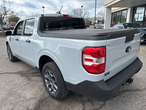 Used 2025 Ford Maverick XLT w/ Equipment Group 301A image 6