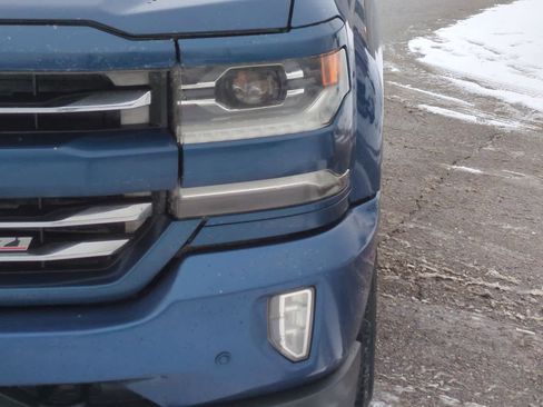 Used 2017 Chevrolet Silverado 1500 LTZ Z71 w/ LTZ Plus Package image 11