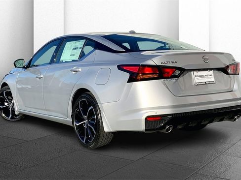 New 2025 Nissan Altima 2.5 SR w/ SR Premium Package image 3