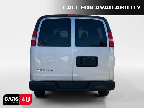 Used 2017 Chevrolet Express 3500 LS RWD image 6