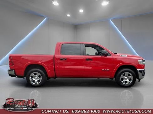 Used 2025 RAM 1500 Big Horn AWD/4WD image 2