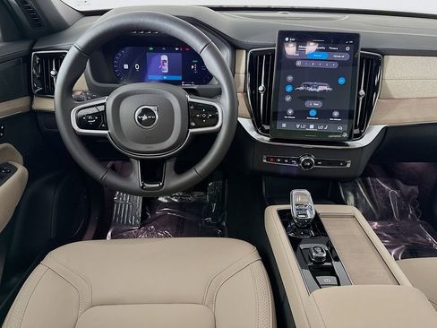 New 2026 Volvo XC90 T8 Plus w/ Protection Package Premier image 23