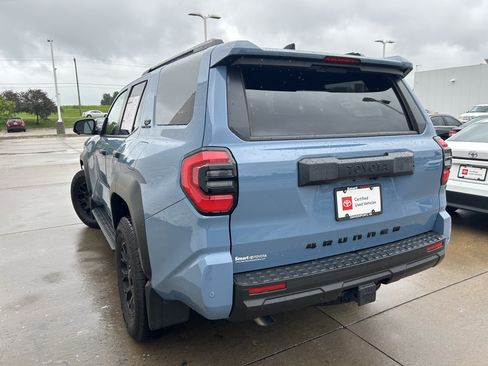 Used 2026 Toyota 4Runner TRD Off-Road Premium AWD/4WD image 4