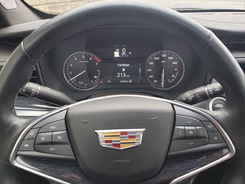Certified 2023 Cadillac XT5 Premium Luxury w/ LPO, Floor Liner Package AWD/4WD image 23