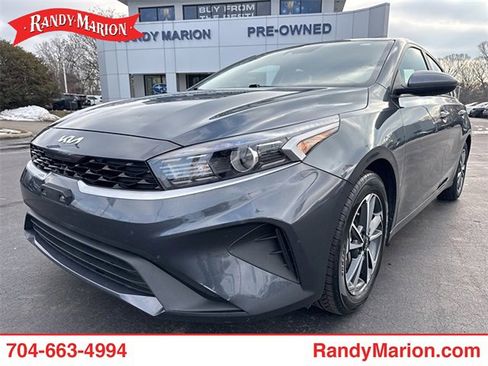 Used 2023 Kia Forte LXS image 1