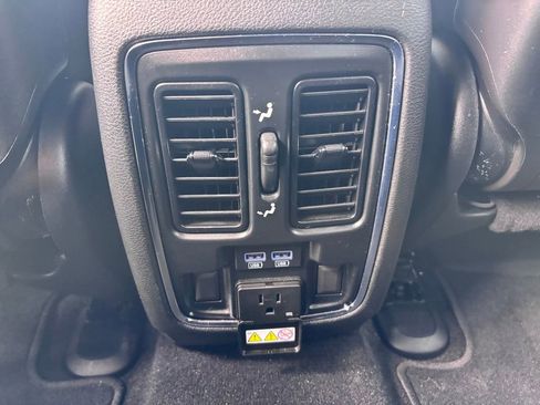 Used 2021 Jeep Grand Cherokee Limited AWD/4WD image 16