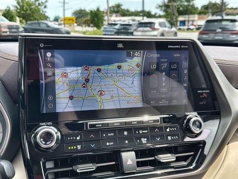 Used 2020 Toyota Highlander Limited AWD/4WD image 20