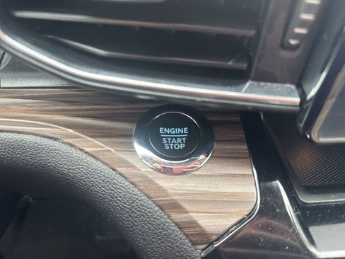 Used 2023 Ford Explorer Limited w/ Equipment Group 301A image 35