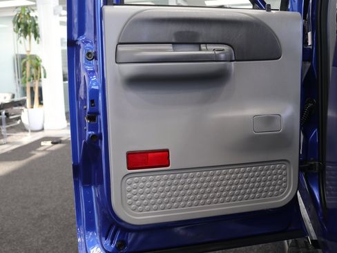 Used 2003 Ford F350 XLT image 68