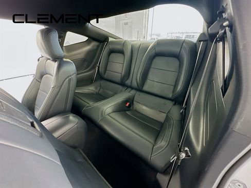 Used 2024 Ford Mustang GT Premium image 32