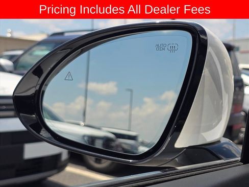Used 2022 Genesis GV70 3.5T Sport w/ Sport Advanced Package AWD/4WD image 24