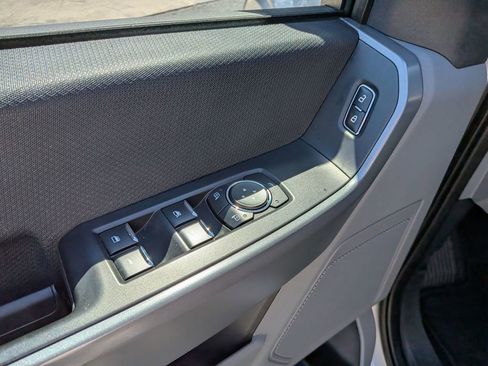 Used 2023 Ford F150 XLT RWD image 11