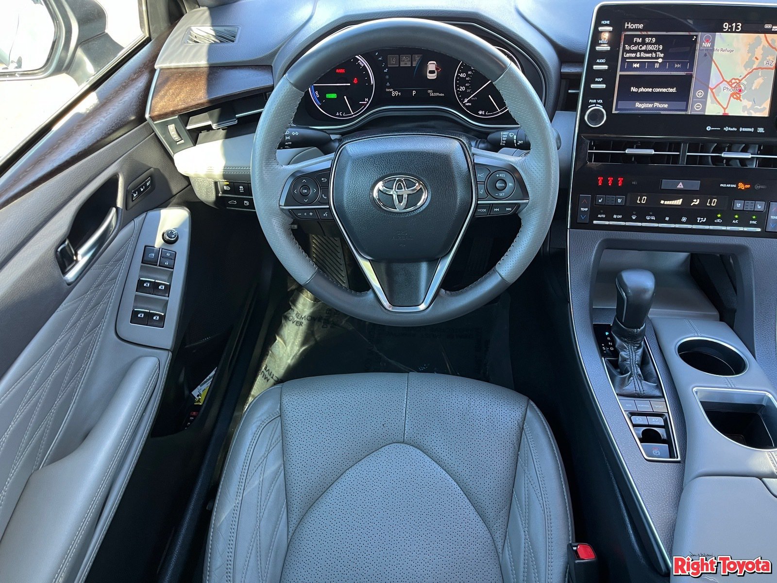 Certified 2020 Toyota Avalon Limited w/ Advanced Safety Package FWD image 16