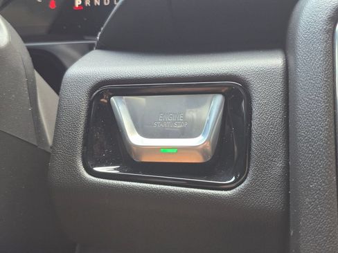 Used 2026 GMC Yukon Denali AWD/4WD image 29