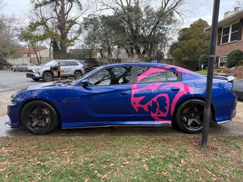 Used 2018 Dodge Charger SRT Hellcat w/ Harman/Kardon Audio Group image 11