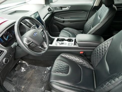 Certified 2024 Ford Edge Titanium AWD/4WD image 7
