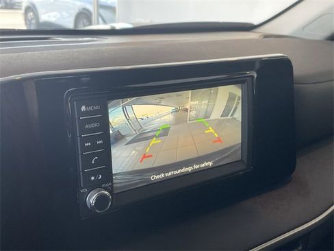 Used 2025 Nissan Kicks S image 24