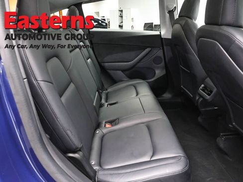 Used 2021 Tesla Model Y Long Range AWD/4WD image 17