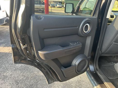 Used 2011 Dodge Nitro Heat image 14