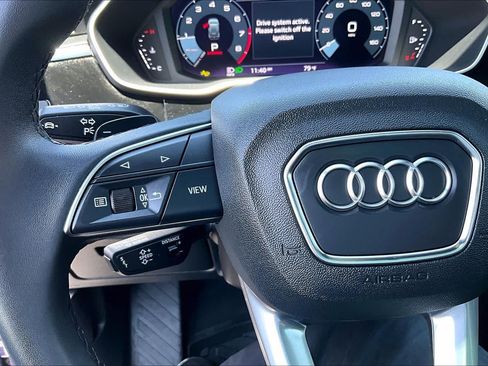 Used 2025 Audi Q3 2.0T Premium w/ Convenience Package AWD/4WD image 24
