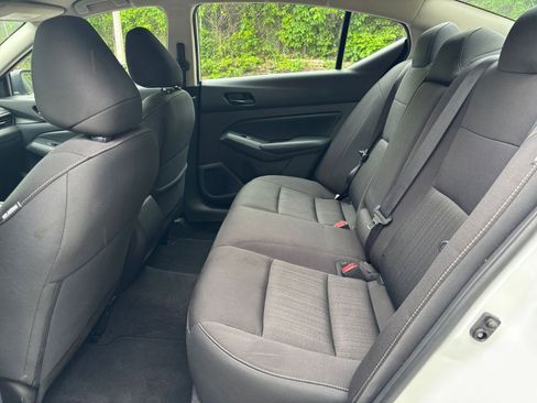 Used 2025 Nissan Altima 2.5 SV FWD image 27