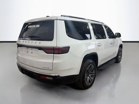 Used 2024 Jeep Wagoneer Series II AWD/4WD image 10