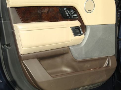 Used 2020 Land Rover Range Rover HSE image 23