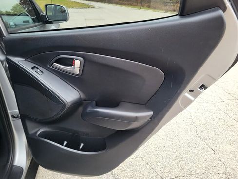 Used 2011 Hyundai Tucson GLS image 25