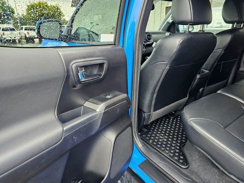 Used 2019 Toyota Tacoma TRD Pro AWD/4WD image 17