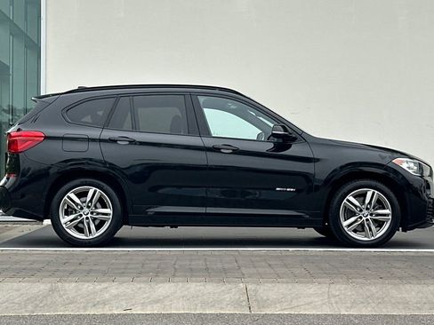 Used 2017 BMW X1 sDrive28i FWD image 2